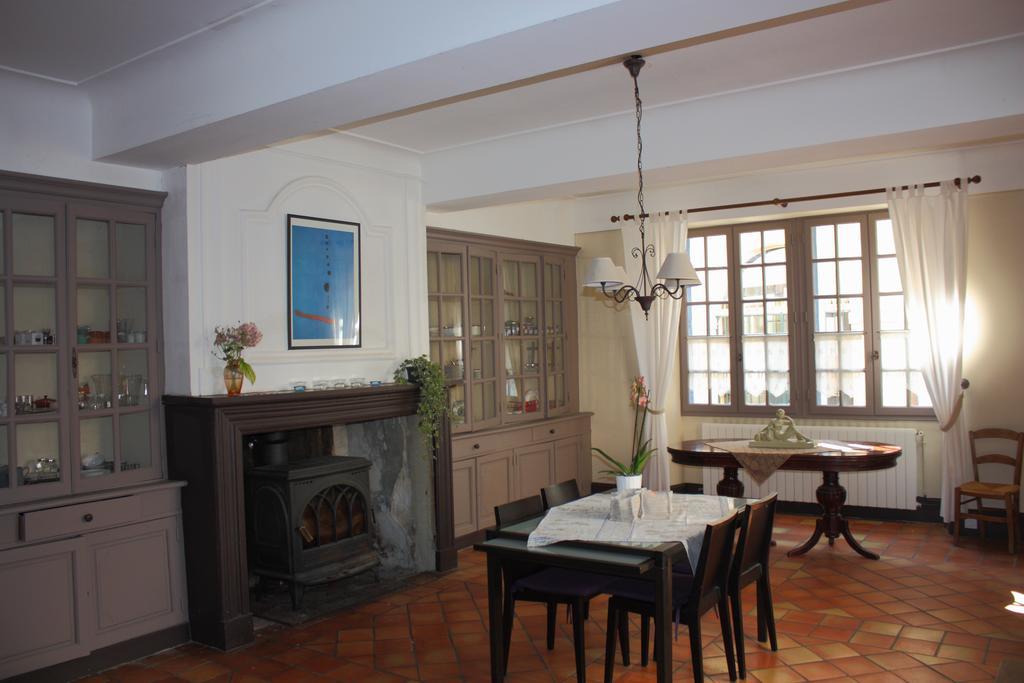 Maison Arriu Bed & Breakfast Montaut  Exterior photo